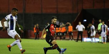 El ex River Plate sufrió la fractura de la clavícula izquierda. (Newell's Old Boys)