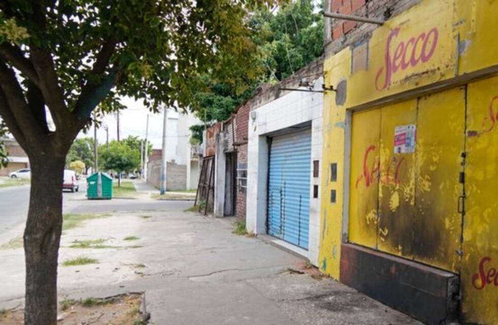 Barrio Ludueña: imputan al delincuente golpeado por vecinos y al sicario que tiroteó la carnicería