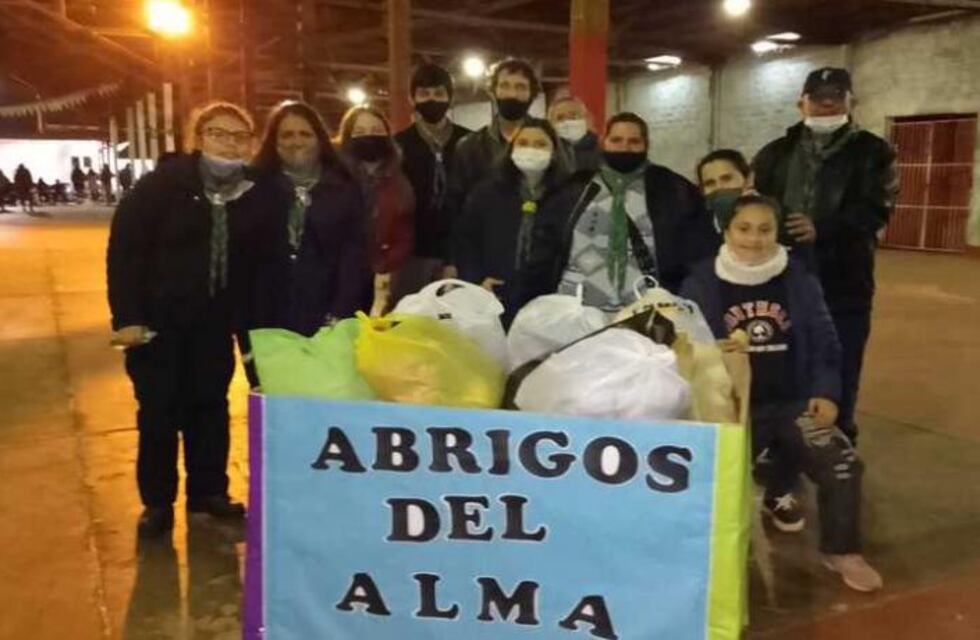 Eldorado: Con gran éxito, se realizó el Festival Solidario “Abrigos del Alma”