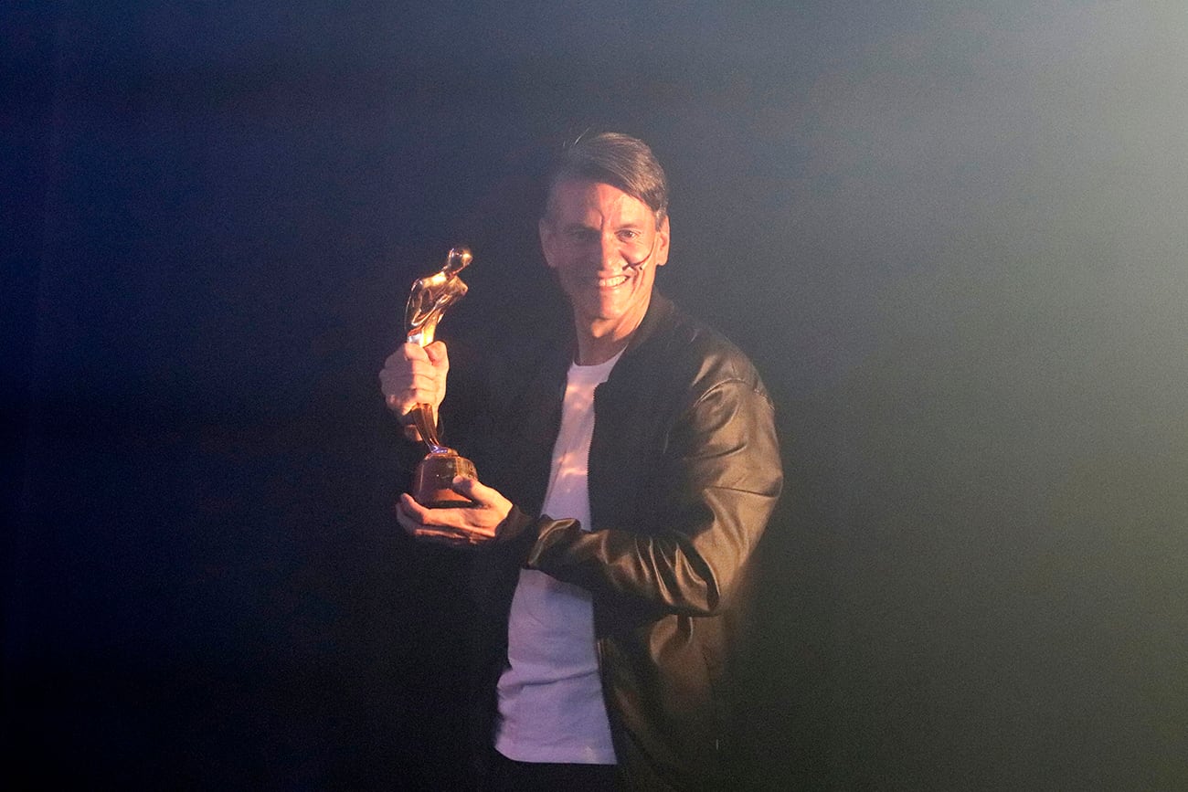 Mago Matus se presentó en Buenas noches familia e hizo magia para una familia de Córdoba. (La Voz)