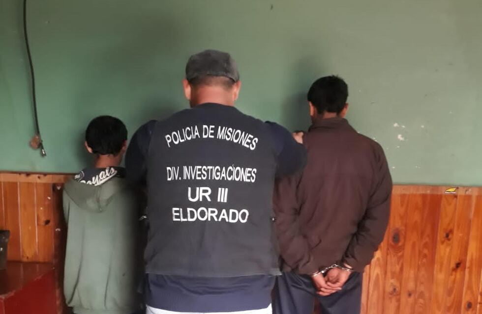 Eldorado: recuperan motocicleta y detienen a dos involucrados en el ilícito