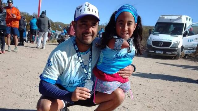 Milagros y Sebastián en la carrera de Puerto Madryn.