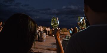 Ciclo de coctelería denominado Vino bajo las estrellas.