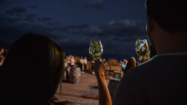 Ciclo de coctelería denominado Vino bajo las estrellas.