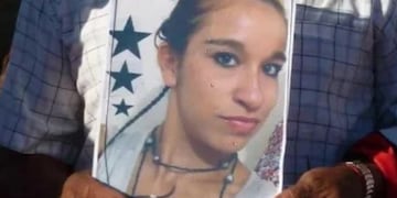 En el 10° aniversario del femicidio de Lucía Maidana, Posadas se viste de luto para recordarla. Archivo.