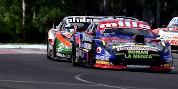 Todino, escoltado por Castellano, en un día histórico para Dodge.