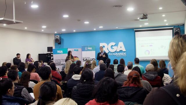Gran convocatoria en el Conversatorio interdisciplinario sobre Autismo