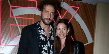 Luciano Cáceres y su novia Belén.