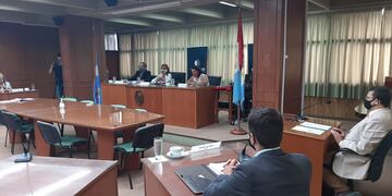 Sesión extraordinaria del Concejo Municipal con la presidencia de Brenda Vimo