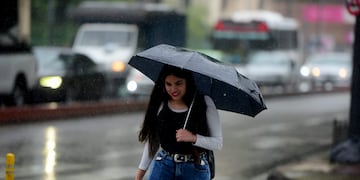 Hay alerta amarilla por tormenta y se esperan altas temperaturas para este viernes 28 de noviembre en Córdoba. (José Gabriel Hernández / La Voz)