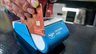 Recomendaciones a tener en cuenta antes de comprar el regalo por el Día del Padre, de manera presencial y online.