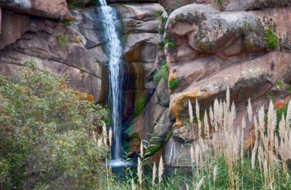 Balneario gratis y cascada de aguas cristalinas: así es la “Villa del silencio” de Córdoba