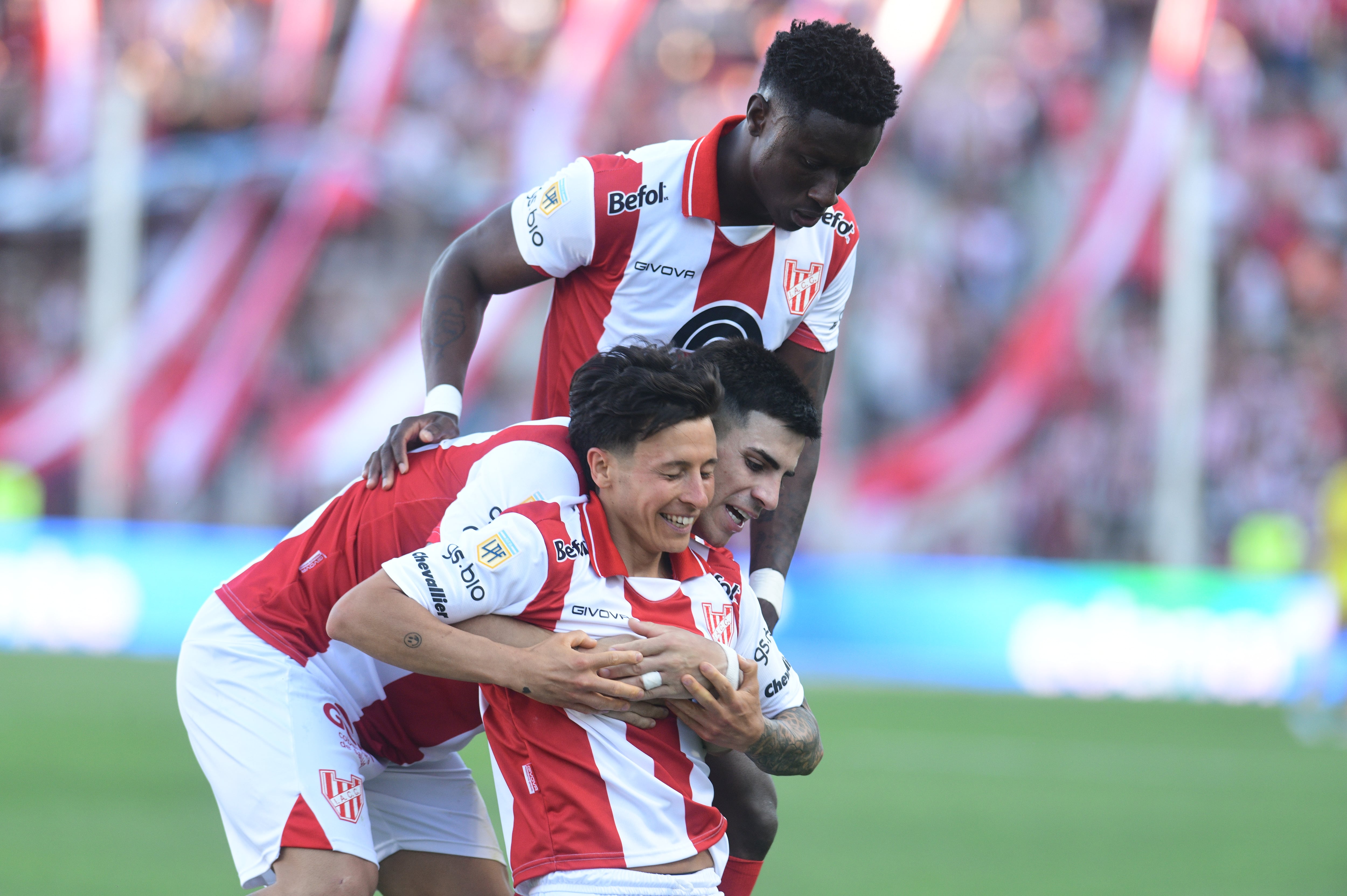 Instituto recibió a Atlético Tucumán por el Clausura de la Liga Profesional. (Ramiro Pereyra / La Voz)