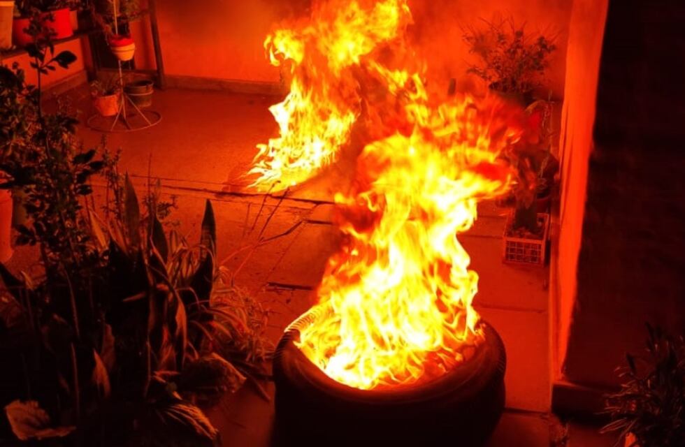 Investigan un intento de incendio en la casa del presidente radical de Villa Santa Rosa