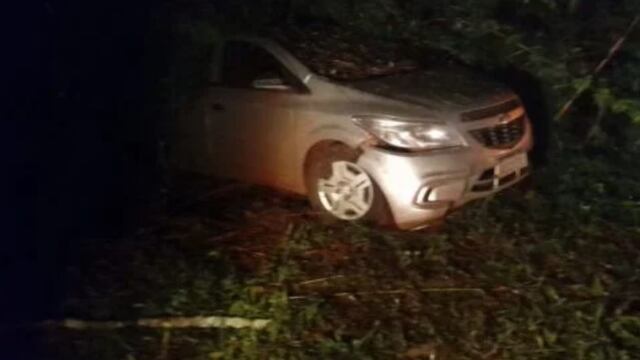 Puerto Iguazú: taxista despistó con su vehículo camino al Aeropuerto.