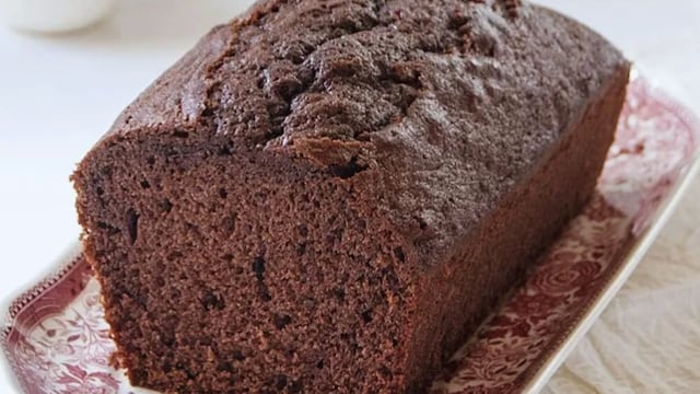 Budín de chocolate.