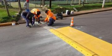 Colocan reductores de velocidad en la avenida Monseñor D’Andrea.