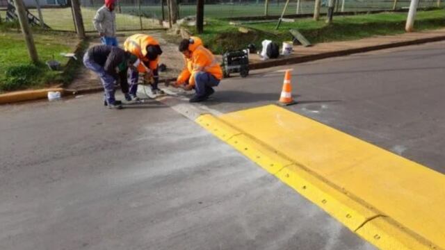 Colocan reductores de velocidad en la avenida Monseñor D’Andrea.