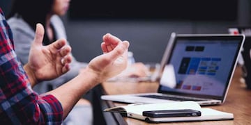 Capacitación virtual. La formación incluye 10 clases virtuales con especialistas. (La Voz / Archivo)