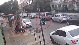 Motochorros atacaron a una docente que entraba a dar clases en una escuela de La Matanza
