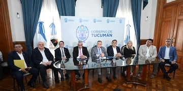 Osvaldo Jaldo ratificó la voluntad de acompañamiento de Tucumán y defendió el federalismo como base del desarrollo provincial.