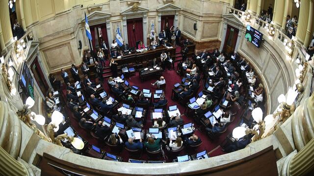 Senado: la oposición se fue del recinto y se cayó la sesión.