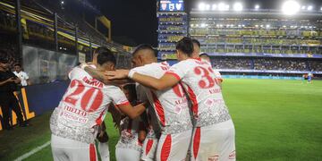 Festejo de Instituto en La Bombonera. Pasaron décadas para que volviera a ocurrir (Federico López Claro / La Voz)