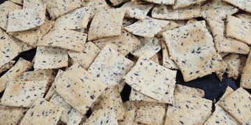 Cómo preparar galletitas crackers con semillas: un sabor delicioso, nutritivo y saludable