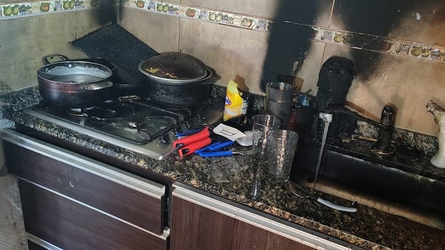 Bomberos de Arroyito actuaron en una asistencia médica y en un principio de incendio