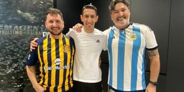 El jugador los recibió para escuchar su tema
