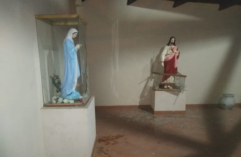Golpearon al sereno de un cementerio salteño y luego destruyeron imágenes religiosas