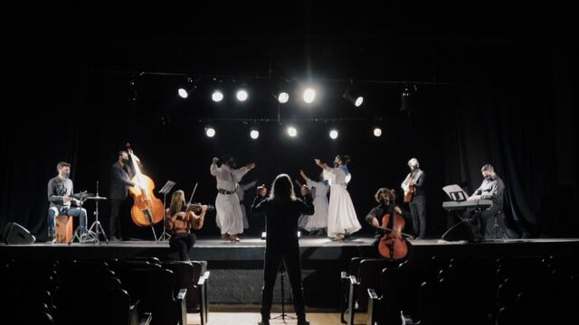 Hicieron una versión del Pericón Nacional sin contacto físico entre los bailarines.