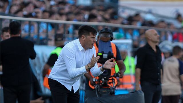 Juan Cruz Real, el DT de Belgrano que ante Instituto se juega mucho (Prensa Belgrano).