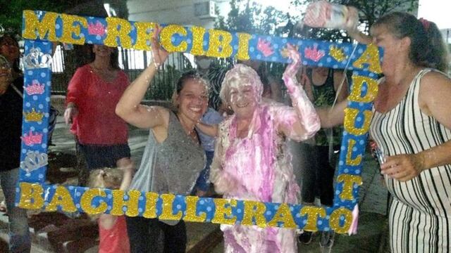 Una mujer de 70 años finalizó sus estudios secundarios en Metán