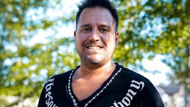 El esposo de Fernanda Vives tiene 44 años y colgó los botines en 2017.