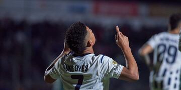 El colombiano Diego Valoyes puso en ganador a Talleres ante Sarmiento (Prensa Talleres).