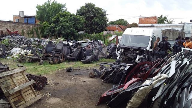Allanamiento por robo de autopartes en Rosario (Prensa Policía)