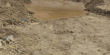 Turistas quedaron varados en El Sosneado por el corte en la ruta 220.