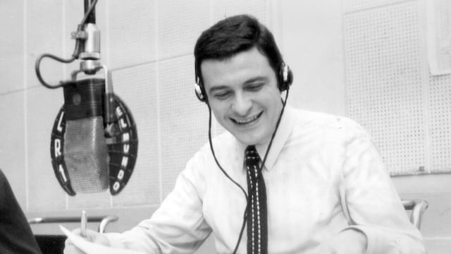 “Hagámoslo rapidísimo”: la pícara frase que marcó el destino de Héctor Larrea y su vínculo con la radio