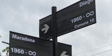 Un vecino cambió el nombre de las calles: Segurola y Habana por Diego y Maradona. El ídolo será eterno. / Gentileza.