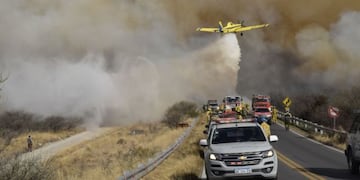 Descontrolado, el incendio en Capilla del Monte.