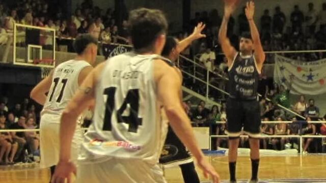 Gran debut de Iván Gómez Lepez en Racing de Olavarría.