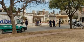 El hombre fallecido vivía con su esposa. Ambos eran jubilados.