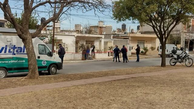 El hombre fallecido vivía con su esposa. Ambos eran jubilados.
