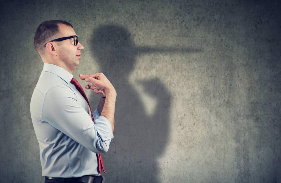 Qué ocurre en el cerebro de las personas que mienten compulsivamente, según la psicología