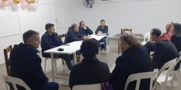 Tres Arroyos: Reunión del MV Renovación con la Junta Vecinal del Barrio Benito Machado