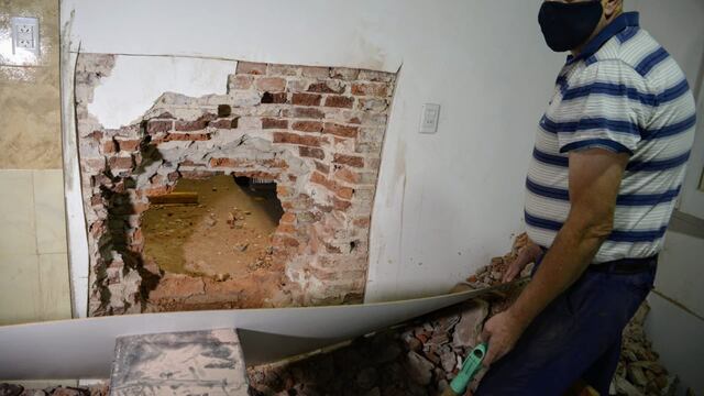 Boquete en casa de familia pegada a Brinks (@MauroYasprizza)