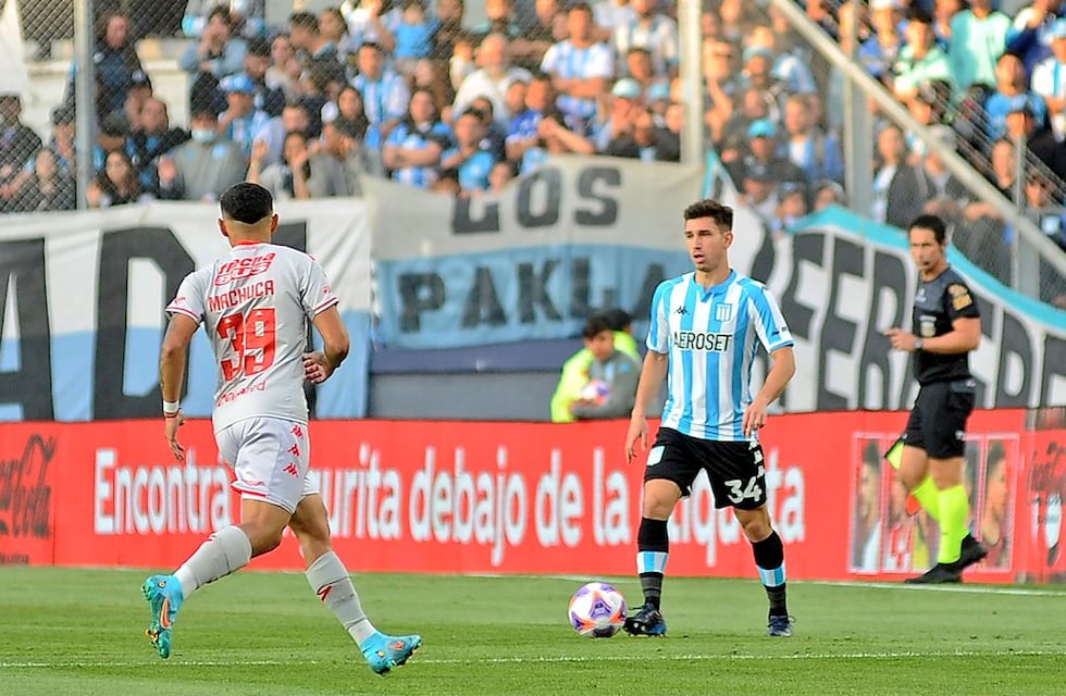 Lo tuvo Racing: Maxi Romero no pudo meter el primero ante Unión