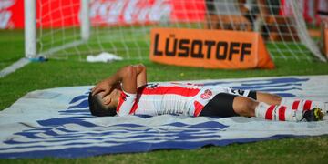 Increible. Lo ganaba Instituto y Argentinos Juniors se lo dio vuelta con un gol de Maxi Romero, a quien le habían robado la camiseta (Nicolás Bravo / La Voz).
