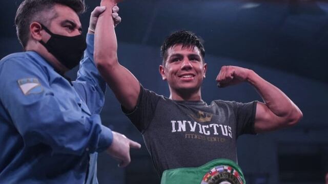 Rodrigo Coria derrotó al chubutense en fallo unánime y conquistó el título latino plata superwelter CMB.